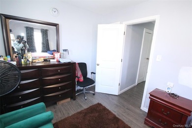 **Location! Location! Location!** This newly renovated large - photo 42