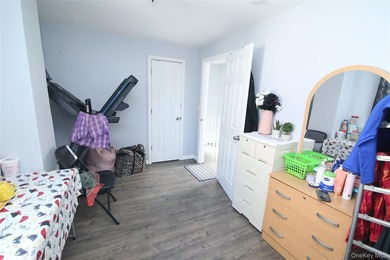 **Location! Location! Location!** This newly renovated large - photo 44