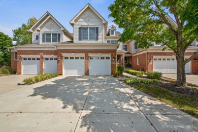 Lake Townhome/Townhouse For Sale in Hawthorn Woods, Illinois