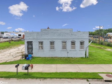 Mississippi River - Des Moines County Commercial For Sale in Burlington Iowa