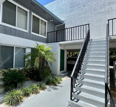 Island Oasis at Carlton Villas! Experience the ultimate South - photo 2