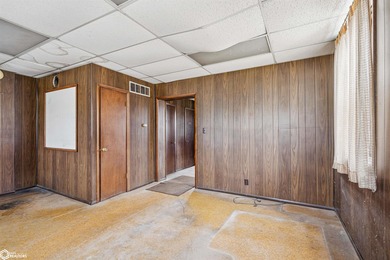 Unique opportunity to own a versatile commercial property with - photo 9