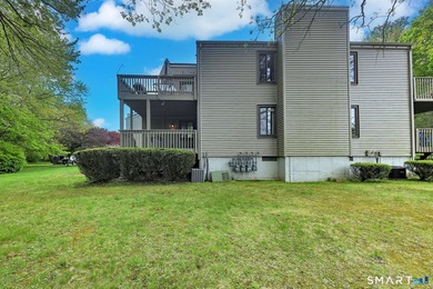 Welcome to this well maintained 2bedroom condo offering - photo 11