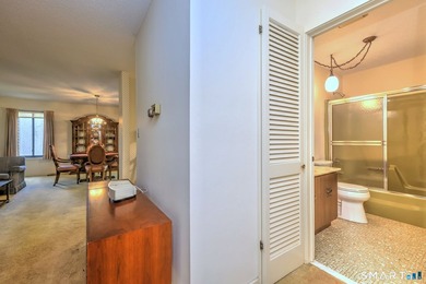 Welcome to this well maintained 2bedroom condo offering - photo 31