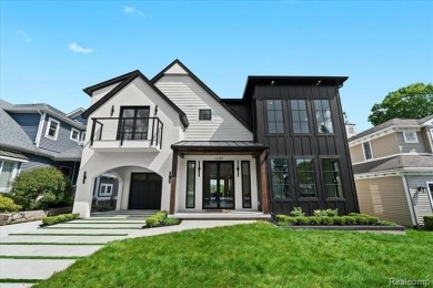 Lake Home For Sale in Fenton, Michigan