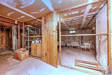 Welcome to this well maintained 2bedroom condo offering - photo 33