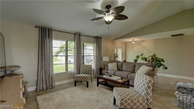 Welcome to your dream home in Cape Coral! This stunning - photo 6