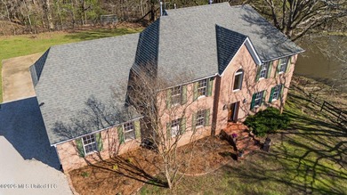 Welcome to this spacious and well-maintained home offering - photo 44