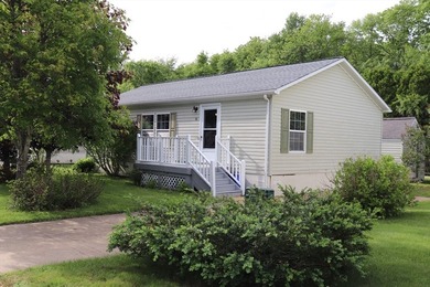 WELCOME to Country View Estates, Tiverton's premier 55+ modular - photo 1