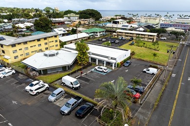 Two separate commercial buildings with high visibility and - photo 1