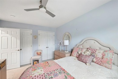 Welcome to Cambridge Court! This is a 62 and over Community - photo 11