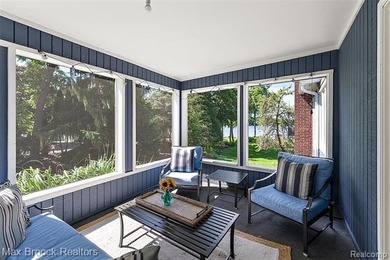 Absolutely stunning waterfront home on Upper Straits Lake - photo 17
