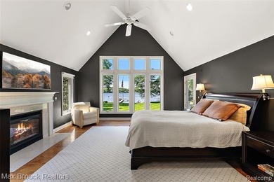 Absolutely stunning waterfront home on Upper Straits Lake - photo 19
