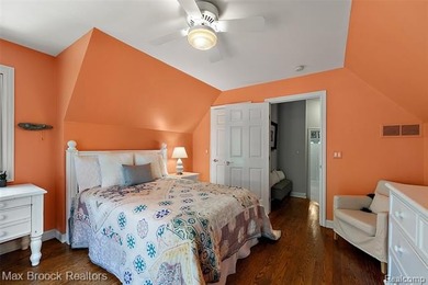 Absolutely stunning waterfront home on Upper Straits Lake - photo 25