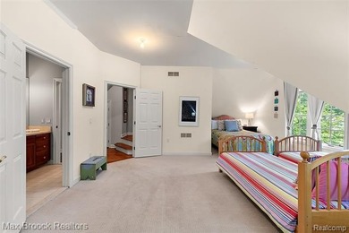 Absolutely stunning waterfront home on Upper Straits Lake - photo 32