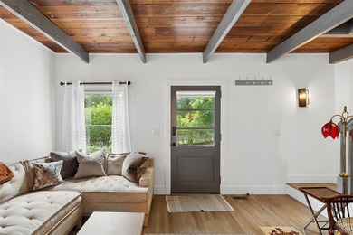 Sag Harbor Village Opportunity: 3 BR, 3 BA, 0.6 Acres. Uncover - photo 3