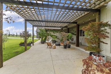 Luxury Estate with ADU, Dual Garages & Private Pond - 481 Grace - photo 44