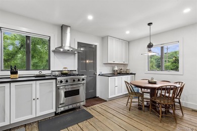 Sag Harbor Village Opportunity: 3 BR, 3 BA, 0.6 Acres. Uncover - photo 9