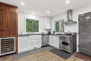 Sag Harbor Village Opportunity: 3 BR, 3 BA, 0.6 Acres. Uncover - photo 10