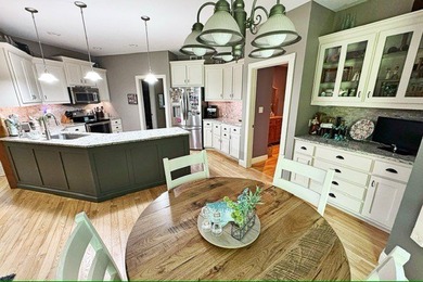 Listed at $549,900, this stunning 4+ bedroom, 4-bath acreage - photo 4