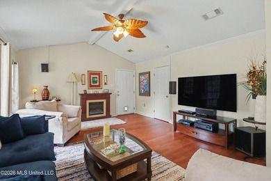 Beautiful Family home located on a quiet cul de sac in Bayou - photo 12
