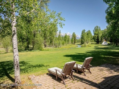 Set beneath the dramatic peaks of the Teton Range, the Antelope - photo 16