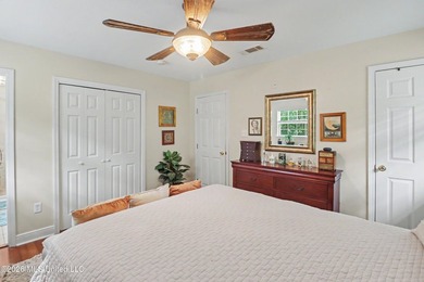 Beautiful Family home located on a quiet cul de sac in Bayou - photo 21