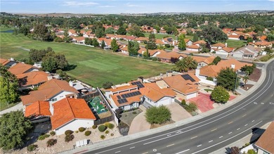 Highly updated living on the Paso Robles Golf Course. 1806 - photo 5