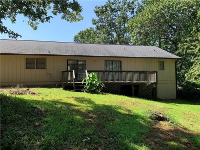 Lake Lanier Home For Sale in Gainesville Georgia