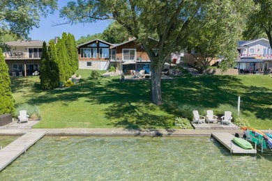 Thoroughly remodeled, redesigned 2-BD, 2-BA, 2,581-sq-ft - photo 3