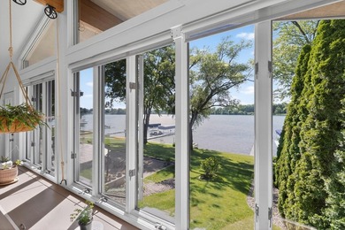 Thoroughly remodeled, redesigned 2-BD, 2-BA, 2,581-sq-ft - photo 9