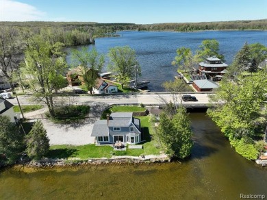 Portage Lake - Livingston County Home For Sale in Pinckney Michigan