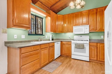 Welcome to 1610 Plateau Circle, a rare opportunity in South Lake - photo 12