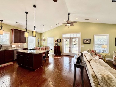 Prepare to be impressed with this beautifully decorated and - photo 6