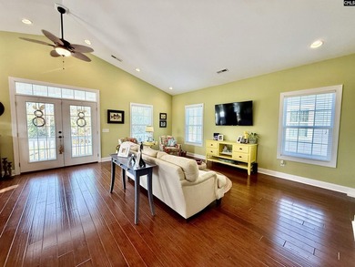 Prepare to be impressed with this beautifully decorated and - photo 7