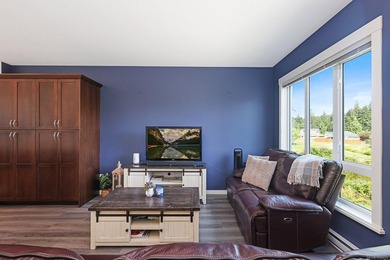 This three-story townhome is a fantastic opportunity to own in a - photo 7