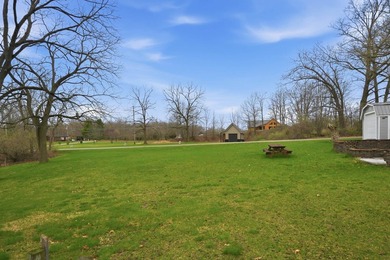Welcome to this adorable Lakefront Bungalow, perfectly - photo 22