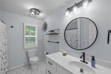 Rarely does a property offer the perfect balance of luxury - photo 32