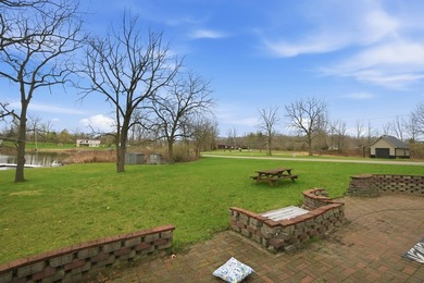 Welcome to this adorable Lakefront Bungalow, perfectly - photo 33