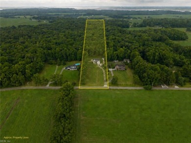 Rarely does a property offer the perfect balance of luxury - photo 41