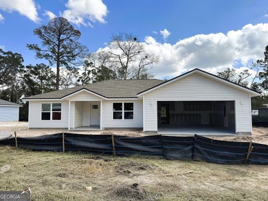 (private lake, pond, creek) Home Sale Pending in Saint Marys Georgia