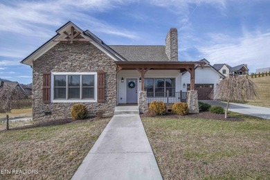 (private lake, pond, creek) Home For Sale in Sevierville Tennessee