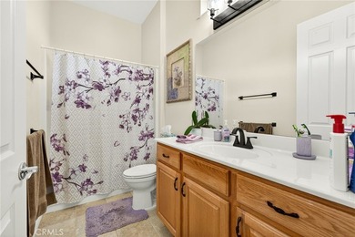 Welcome to this highly sought-after Emerald Model, ideally - photo 16
