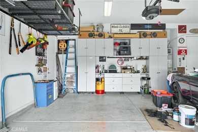 Welcome to this highly sought-after Emerald Model, ideally - photo 20