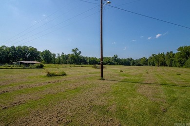 Enjoy country living with room to spread out on approximately 4 - photo 8