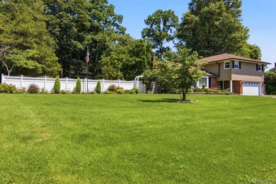 Welcome home to 61 Viola Drive, a pristine, move-in-ready redone - photo 5