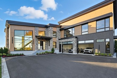 Elegance. Raffinement. Acces direct au lac. Cette residence - photo 3