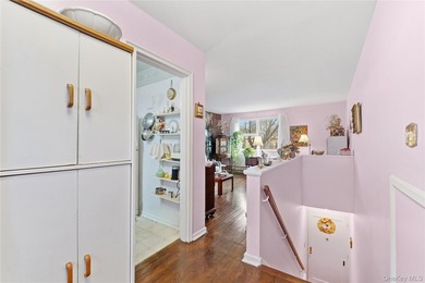 Charming 2 Bedrooms, 1 Full Bath Upper Unit in Bell Park Manor - photo 5