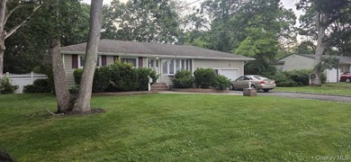 This Spacious ranch home offers four bedrooms and two full - photo 2