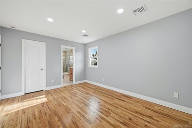 Welcome To 10 Curlin Lane, A Completely Gut-Renovated 4 Bedroom - photo 15